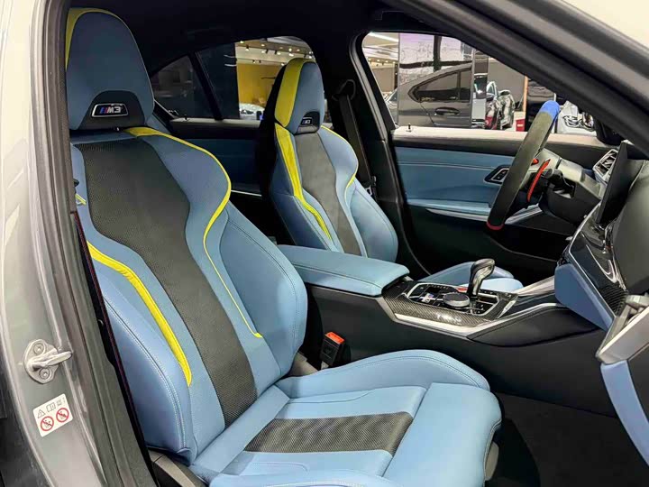 BMW M3 2023 2023款 M3四门轿车 M xDrive 雷霆版