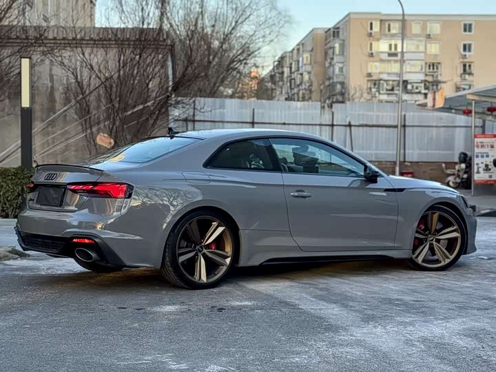 Audi RS 5 2023 2023款 RS 5 2.9T Coupe 暗金版