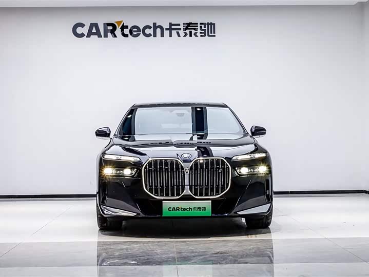 BMW i7 2023 2023款 eDrive50L 尊享M运动套装