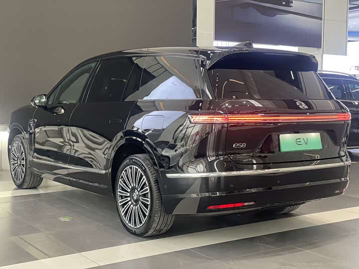 Nio ES8 2026 2026款 六座行政豪华版