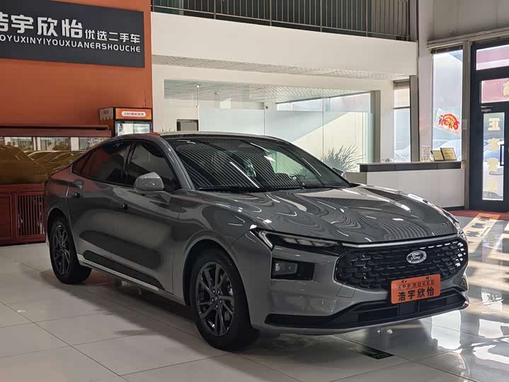 Ford Mondeo 2025 2025款 2.0T EcoBoost 豪华型