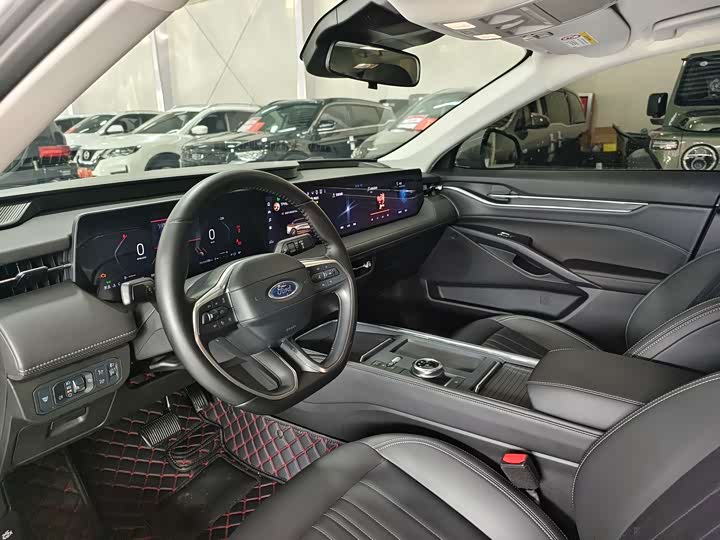 Ford Mondeo 2025 2025款 2.0T EcoBoost 豪华型