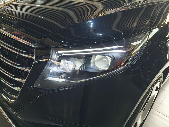 2024 Mercedes-Benz V-Class