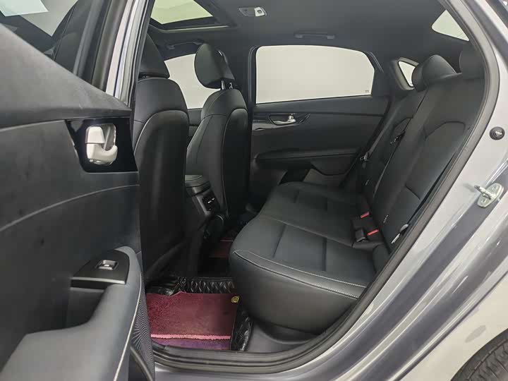 Kia K3 2023 2023款 1.5L CVT豪华版