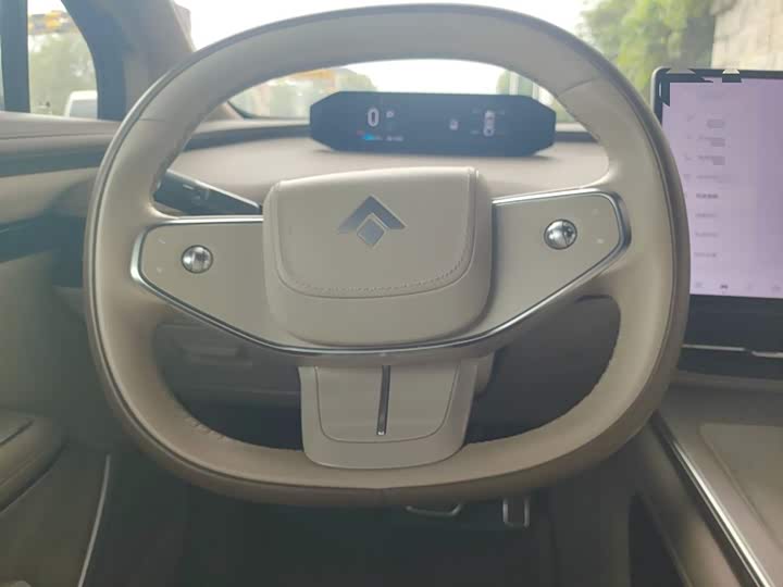 GAC Hyptec HT 2023 2023款 670 后驱特高压版