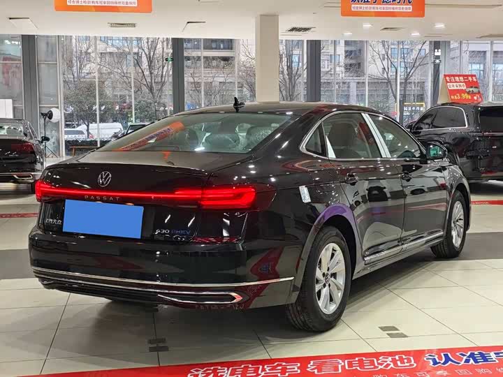 Volkswagen Passat Hybrid 2025 2025款 430PHEV 混动商务版