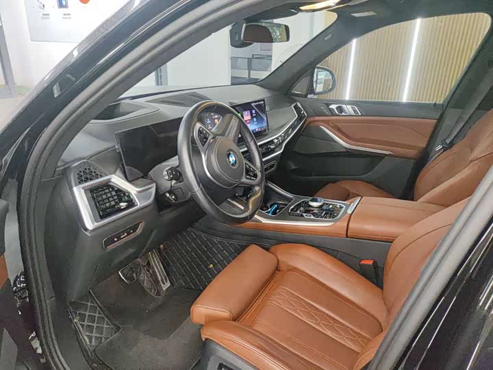 BMW X7 2023 2023款 xDrive40i 尊享型M运动套装