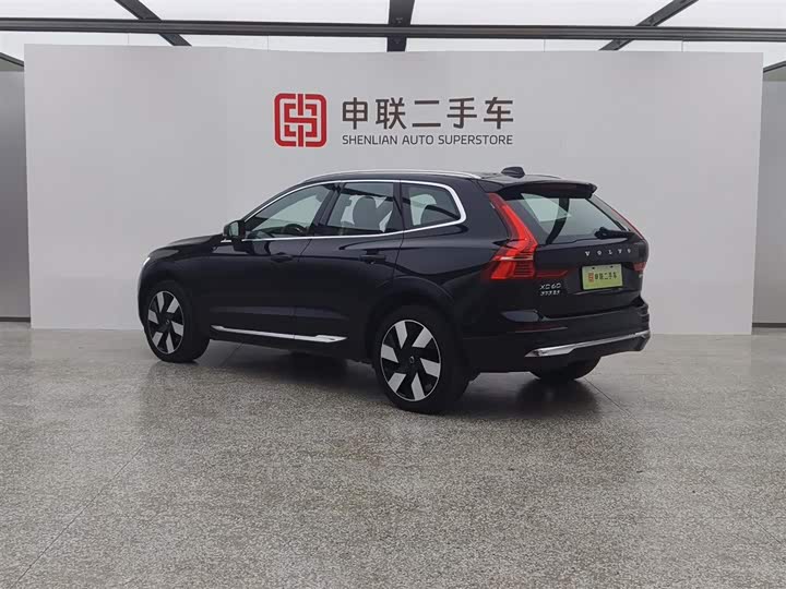 Volvo XC60 Hybrid 2025 2025款 插电式混动 长续航四驱智雅豪华版