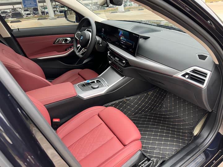 BMW i3 2025 2025款 eDrive 40 L 曜夜套装