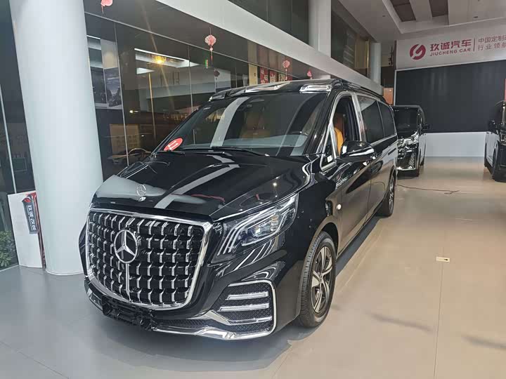 Mercedes-Benz Vito 2024 2024款 2.0T 商务版 7座