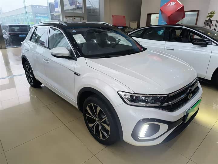 Volkswagen T-Roc 2025 2025款 改款二 300TSI DSG两驱辰光版