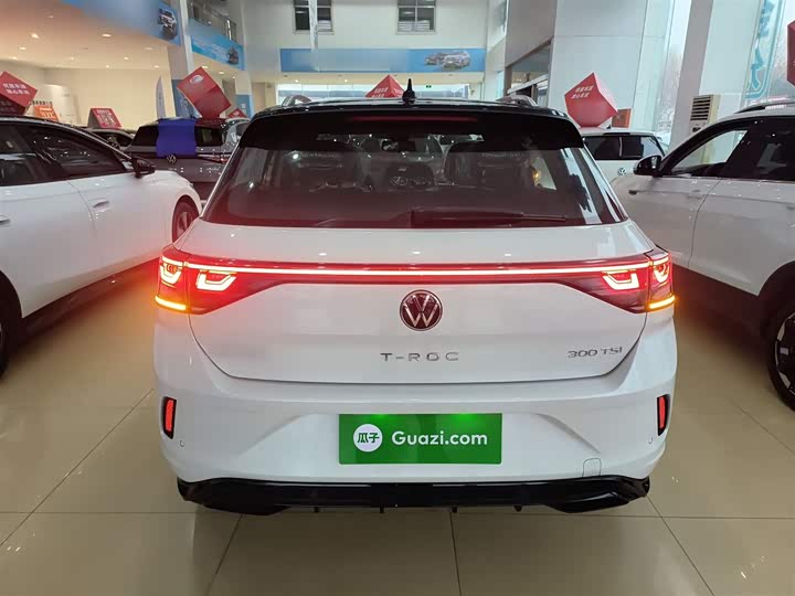 Volkswagen T-Roc 2025 2025款 改款二 300TSI DSG两驱辰光版