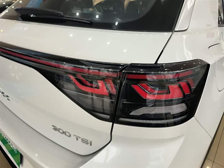 Volkswagen T-Roc 2025 2025款 改款二 300TSI DSG两驱辰光版