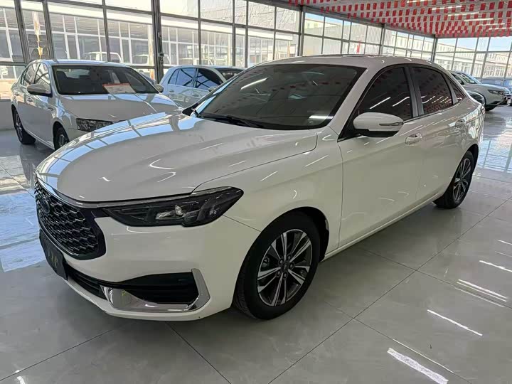Ford Escort 2021 2021款 1.5L 自动钻石版
