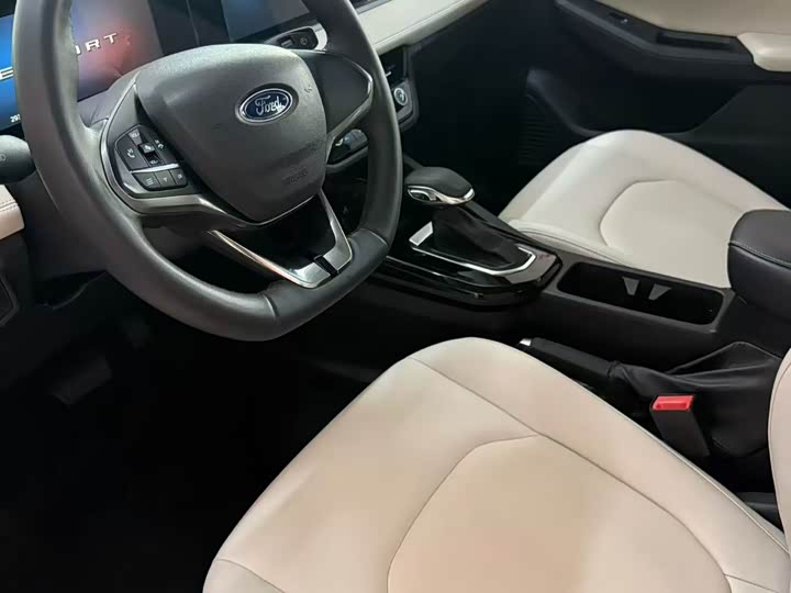 Ford Escort 2021 2021款 1.5L 自动钻石版