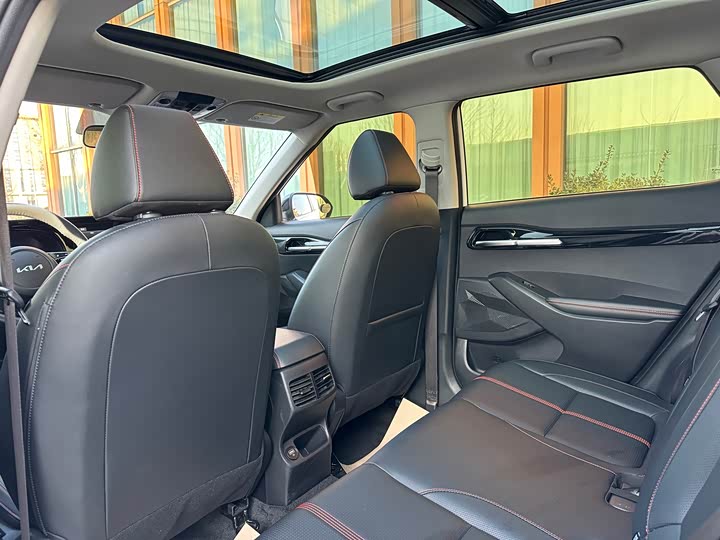 Kia KX3 2021 2021款 1.5L CVT潮流版