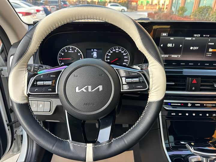 Kia KX3 2021 2021款 1.5L CVT潮流版