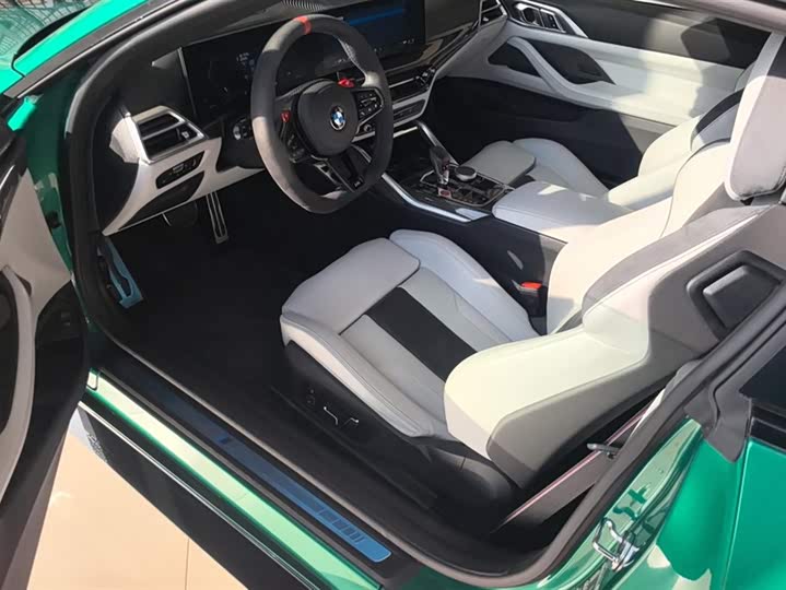 BMW M4 2024 2024款 M4双门轿跑车 雷霆版