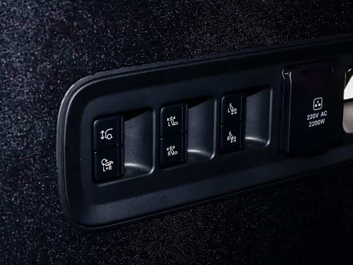 Zeekr 9X 2025 2025款 Ultra版 70kWh