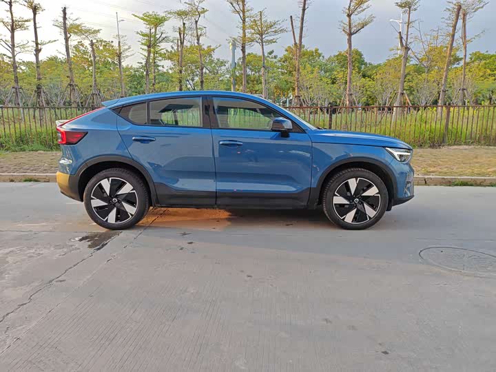 Volvo C40 2024 2024款 四驱高性能版 PRO
