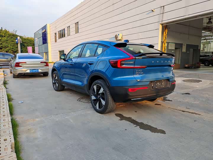Volvo C40 2024 2024款 四驱高性能版 PRO