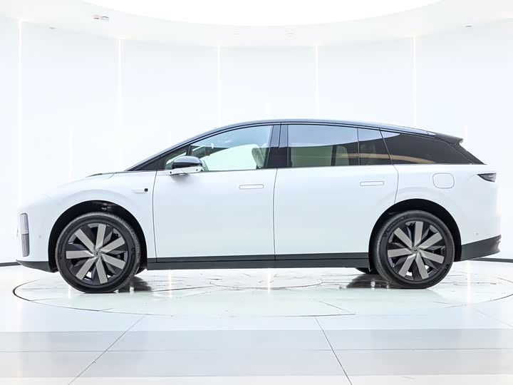 LiXiang i6 2025 2025款 四驱标准版