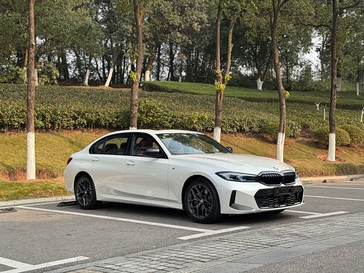 BMW 3 Series 2025 2025款 330Li 尊享型 M运动曜夜套装
