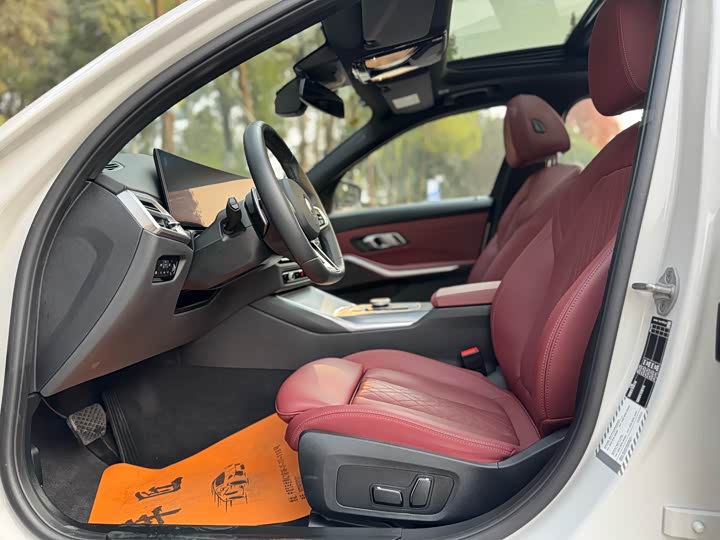 BMW 3 Series 2025 2025款 330Li 尊享型 M运动曜夜套装