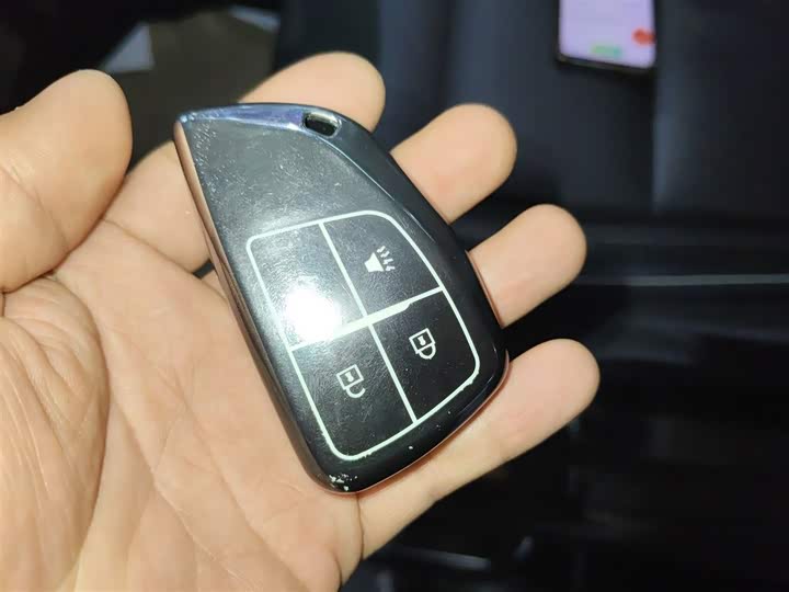 Buick Envision Plus 2024 2024款 昂科威Plus 28T 两驱尊享版