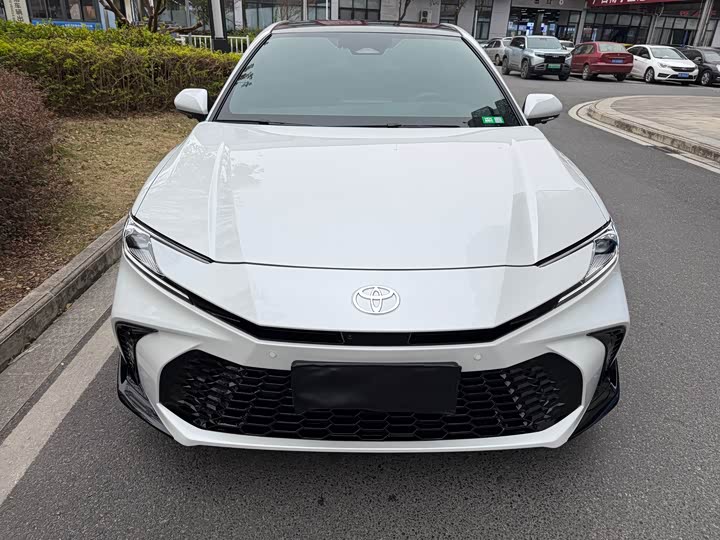 Toyota Camry 2026 2026款 双擎 2.0HS 运动版
