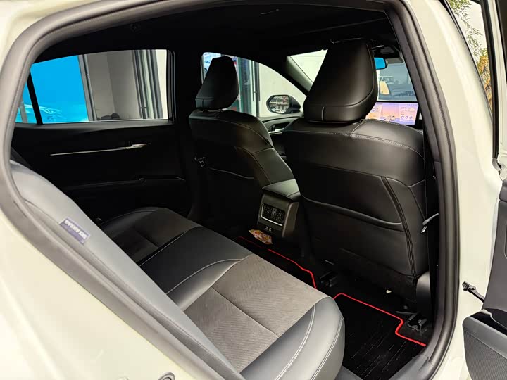 Toyota Camry 2026 2026款 双擎 2.0HS 运动版