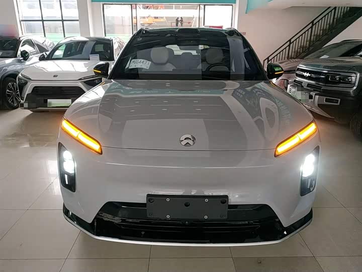 2025 Nio ES6