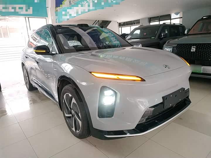 2025 Nio ES6