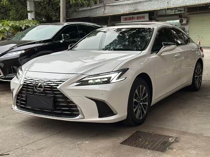 Lexus ES 2025 2025款 200 臻享版