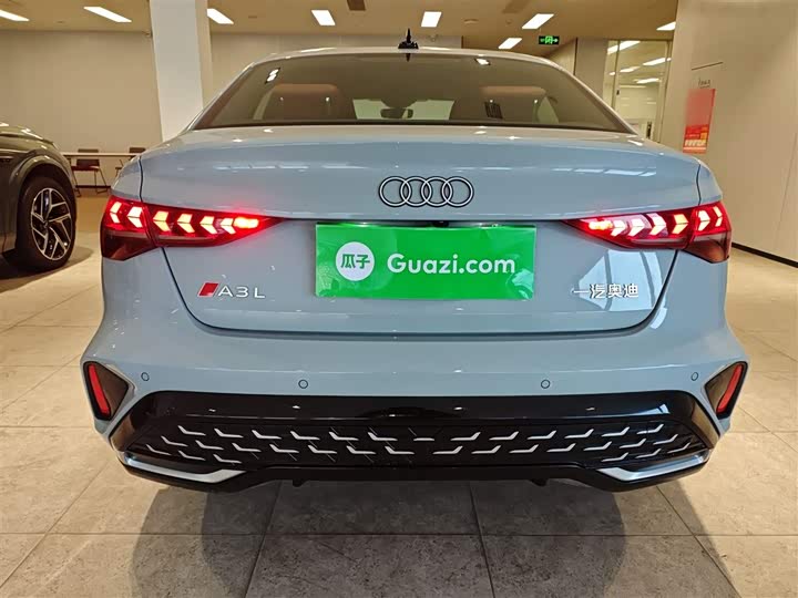 Audi A3 2025 2025款 A3L Limousine 35TFSI 飞驰尊享型 +豪华臻选包