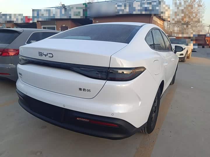 BYD Seal 05 DM-i Hybrid 2025 2025款 DM-i 智驾版 55KM豪华型