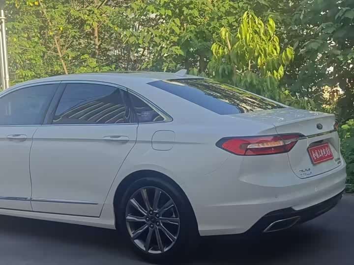 Ford Taurus 2019 2019款 EcoBoost 245 尊享版