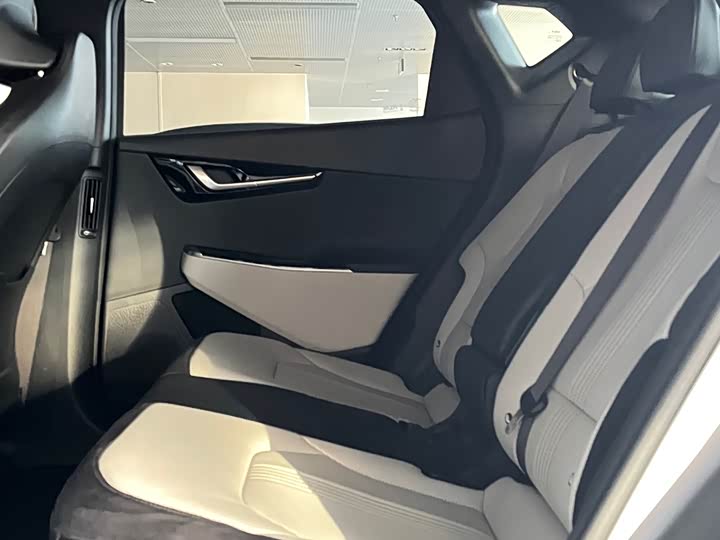 Kia EV6 2023 2023款 GT-Line EAWD