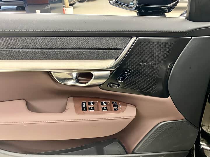 Volvo S90 2026 2026款 B5 智远豪华版