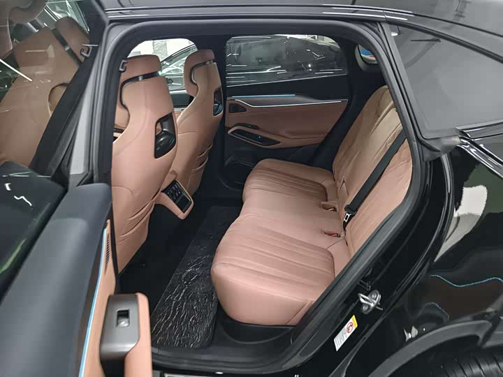 BYD Song L 2025 2025款 智驾版 662km 激光雷达卓越型