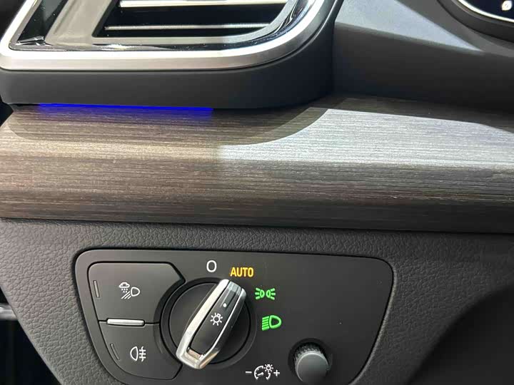 Audi Q5L 2025 2025款 45 TFSI 臻选动感型