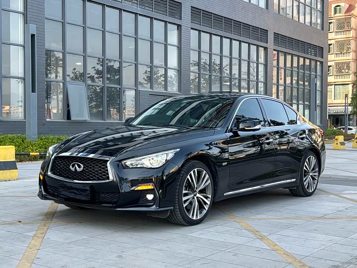 Infiniti Q50L 2021 2021款 2.0T 进享运动版
