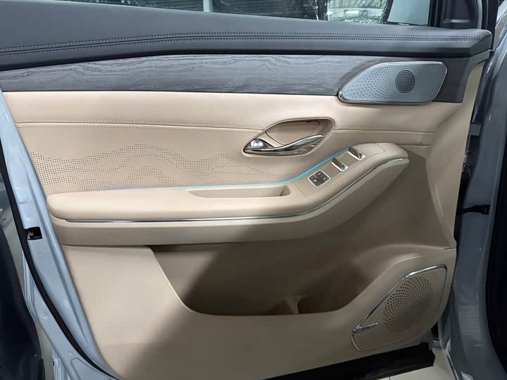 Jetour Shanhai L9 2025 2025款 1.5TD 2DHT 豪华版 6座