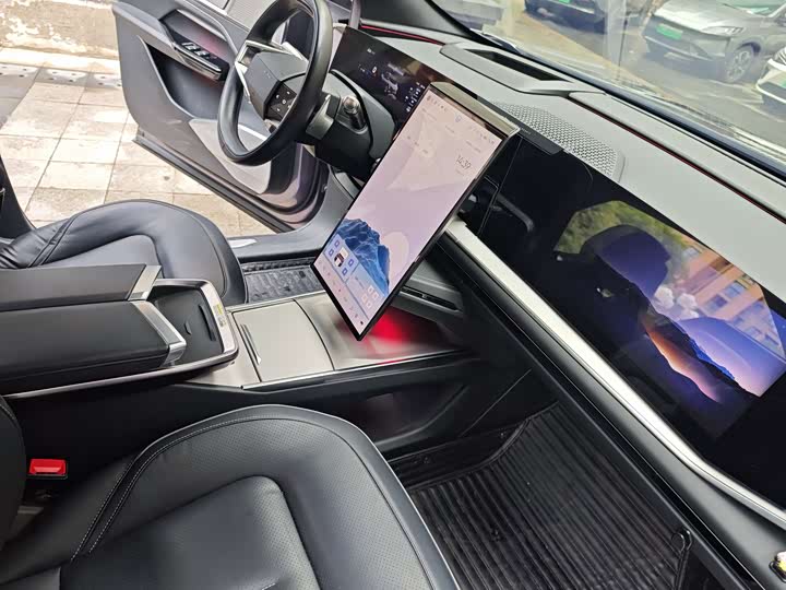 HiPhi Y 2023 2023款 560km 先锋版