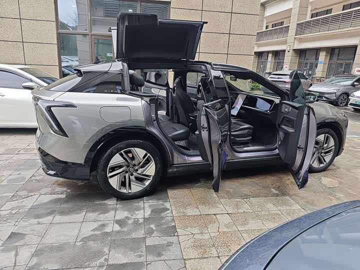 HiPhi Y 2023 2023款 560km 先锋版