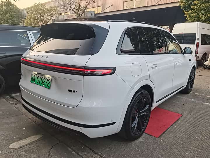Aito M7 2026 2026款 增程 Max四驱版 5座
