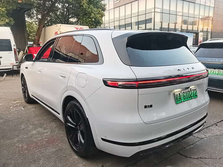 Aito M7 2026 2026款 增程 Max四驱版 5座
