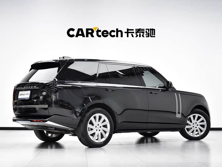 Land Rover Range Rover 2025 2025款 3.0 L6 400PS 盛世加长版