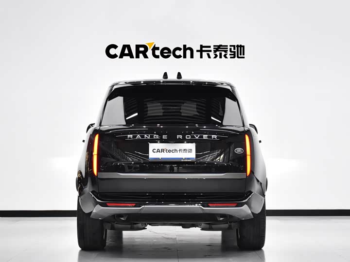 Land Rover Range Rover 2025 2025款 3.0 L6 400PS 盛世加长版
