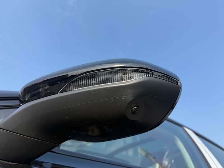 Hongqi H5 2025 2025款 1.5T DCT玄影版